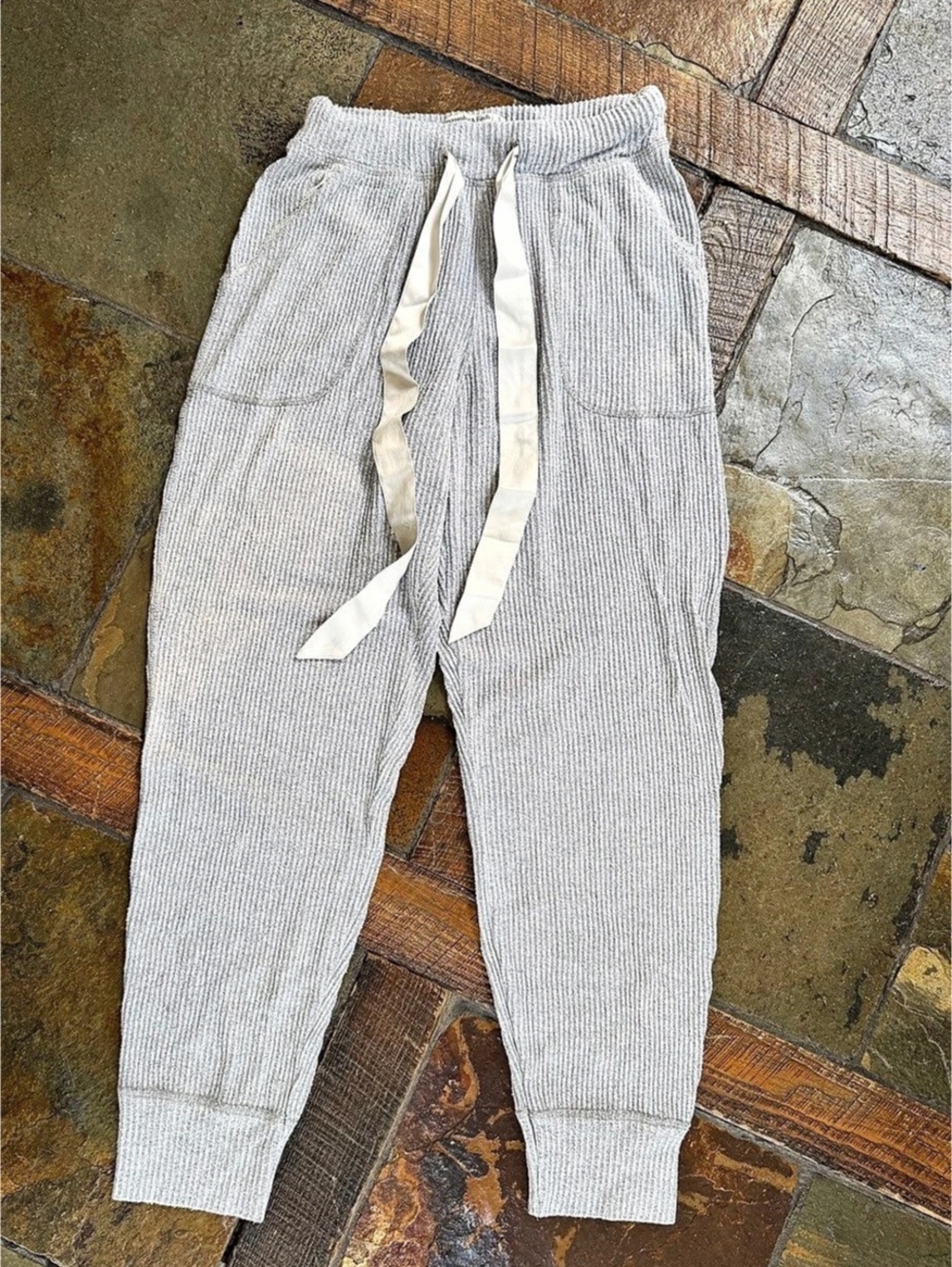 Abercrombie & Fitch Waffle Knit Lounge Pant Small Gray & White